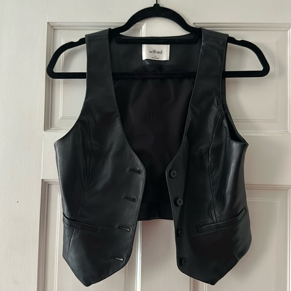 Aritzia leather vest - black - size 2